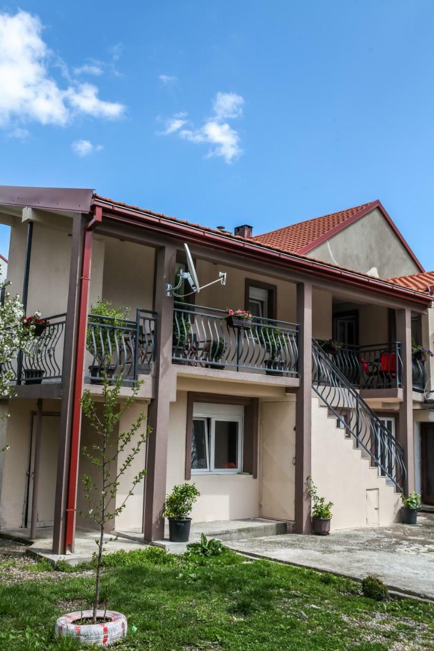Apartman Kaca Cetinje Exterior photo